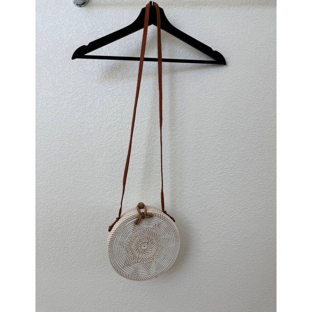 Butterfly Clip Sling Bag Un- branded with shoulder leather strap, handmade